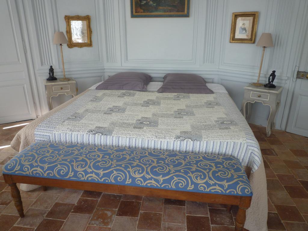 Bed and Breakfast Manoir De La Chapelle Condé-sur-Sarthe Zimmer foto